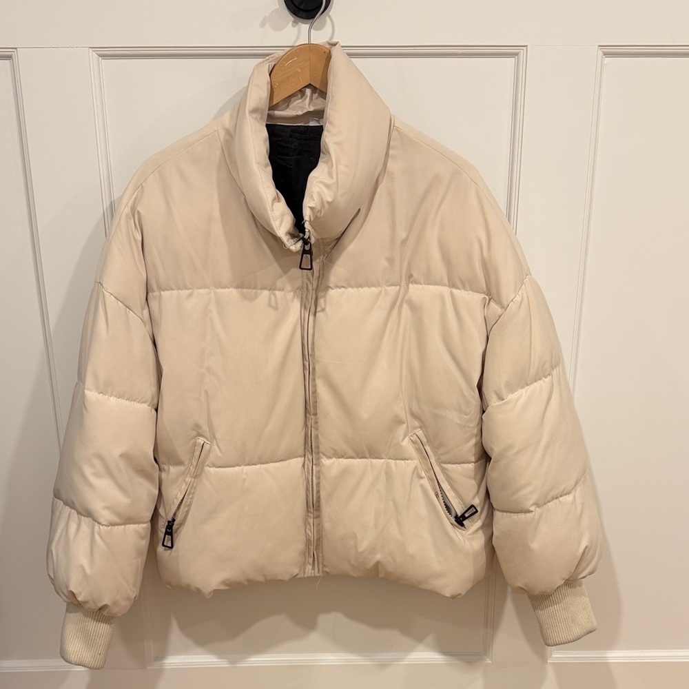 Amazon Essentials Beige Puffer Jacket